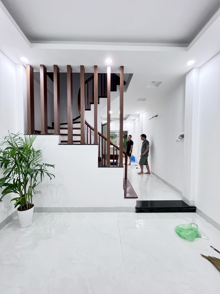 Bán Nhà Trường Chinh, 42m2, 5T, 5 ngủ, ô tô đỗ cửa, chỉ 10.9 tỷ. - Ảnh 5